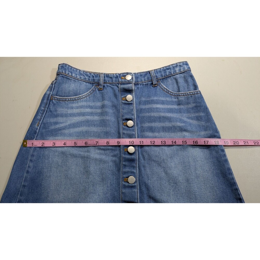 H&M Women's Blue Denim Mini Skirt Button Front Raw Hem Size 8 Casual Cowgirl - Picture 5 of 6
